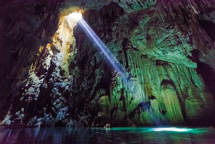 cavern-light-abismo-anhumas-brazil-denoise
