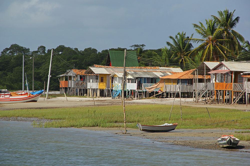 Saindo do porto de Maruda. Foto: Gustavo Albano