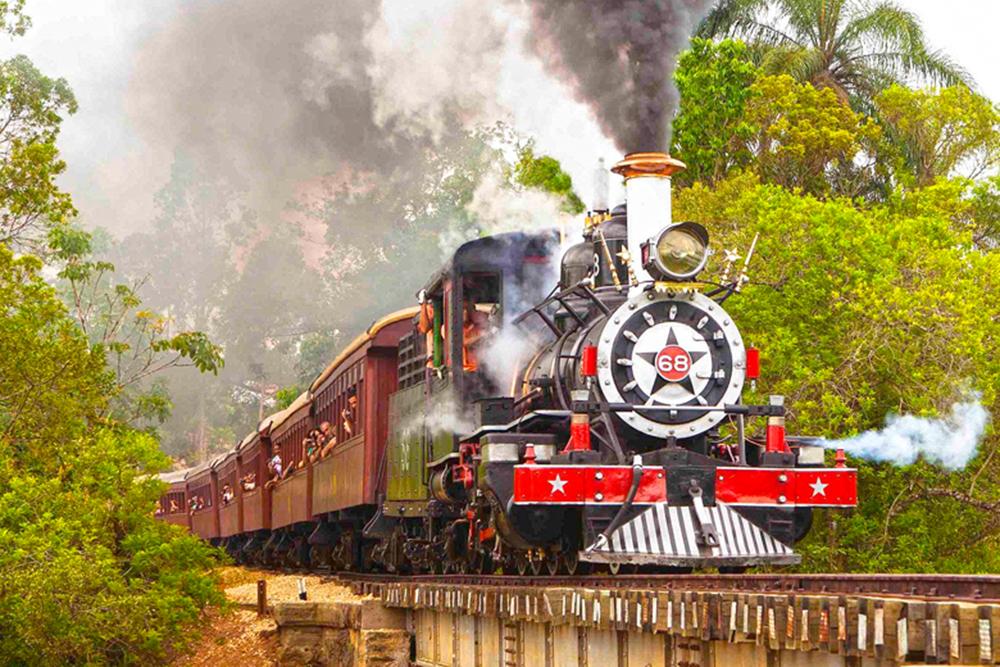 passeio-de-trem-maria-fumaça-tiradentes-mg-2